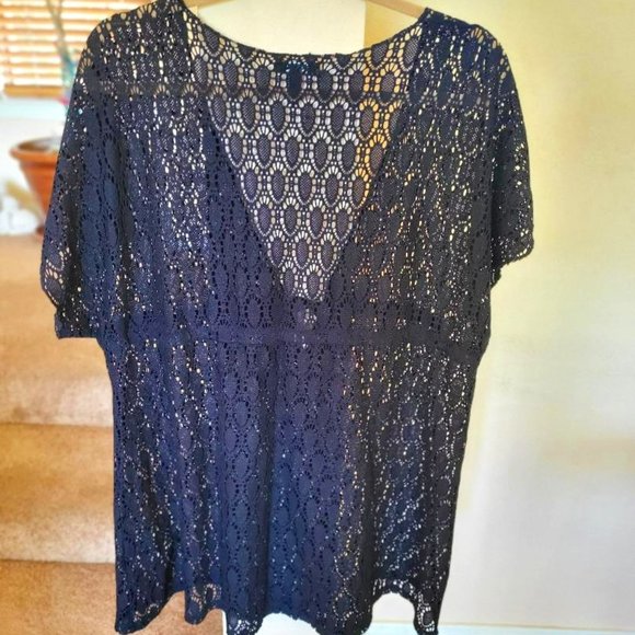 Black Crocheted Top with Satin Ribbon Tie & Cap Sleeves - Size XL - Picture 3 of 4